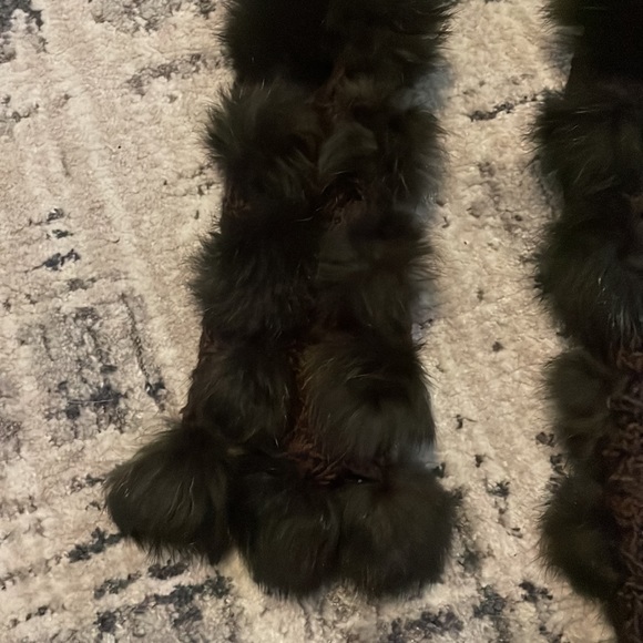 Rabbit Fur Scarf - Picture 2 of 4